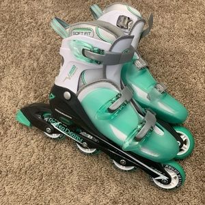 RollerDerby V 500 Tech Rollerblades size 6-9